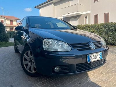 Usata VW Golf IV 110 CV (80 kW) 2006 Blu Berlina