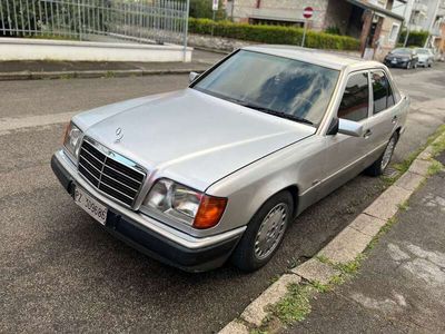 Mercedes E230