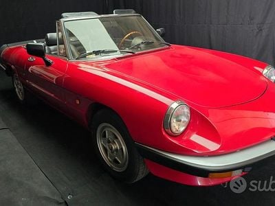 Usata Alfa Romeo Spider Veloce 128 CV (94 kW) 1988 Rosso Cabrio