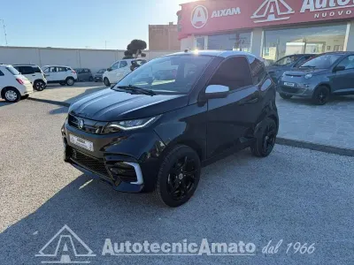 Nuova Aixam City 2026 Viola Berlina