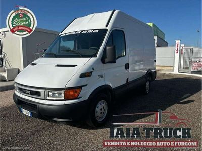 usata Iveco Daily 29L10V 2.3 Hpi TDI PC-TM Furgone