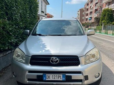 Usata Toyota RAV4 128 CV (94 kW) 2008 SUV