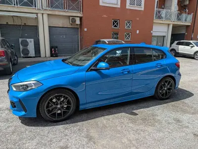 Usata BMW 118 Comfort Edition 140 CV (102 kW) 2022 Blu/azzurro Berlina