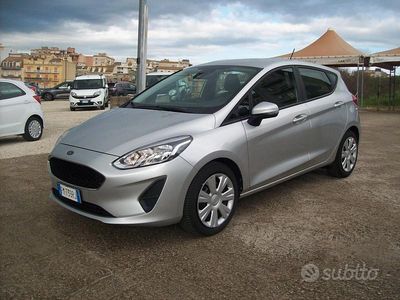 Usata Ford Fiesta Vignale 85 CV (62 kW) 2018 Grigio Utilitaria