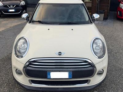 Begagnad Mini Cooper D 116 HK (85 kW) 2015 Beige Halvkombi