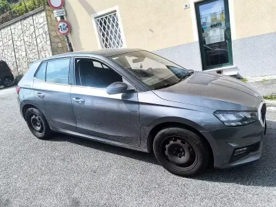 Usata Skoda Fabia 95 CV (69 kW) 2023 Grigio Utilitaria