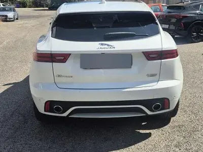 Usata Jaguar E-Pace R-Dynamic 150 CV (110 kW) 2019 Bianco SUV