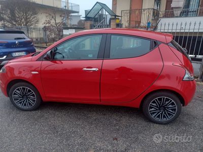 usata Lancia Ypsilon 1.0 ibrid