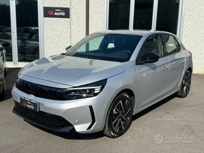 Usata Opel Corsa S 101 CV (74 kW) 2025 Arktis white Utilitaria