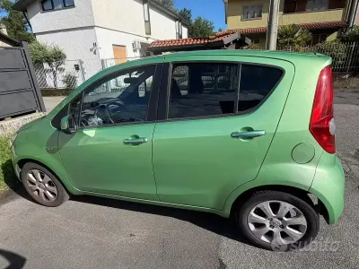 Usata Opel Agila Enjoy 86 CV (63 kW) 2009 Verde Utilitaria