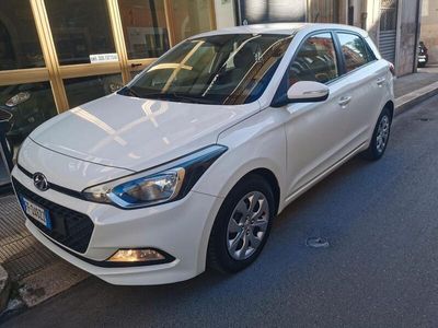 usata Hyundai i20 1.2 5 porte Blackline 75 CV EURO 6