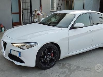 Usata Alfa Romeo Giulia 200 CV (147 kW) 2018 Bianco Berlina
