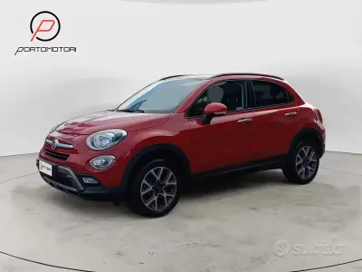 Begagnad Fiat 500X Cross 140 HK (102 kW) 2015 Röd SUV