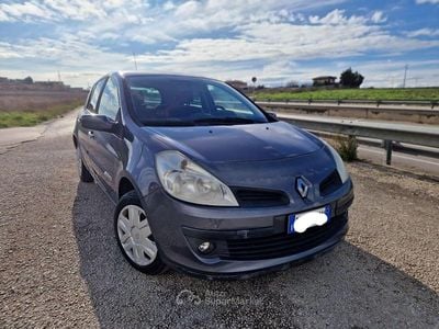 Renault Clio II