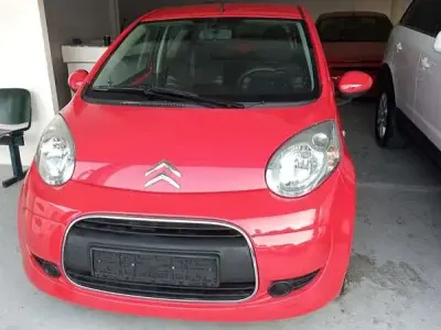 Usata Citroën C1 68 CV (50 kW) 2010 Rosso Utilitaria