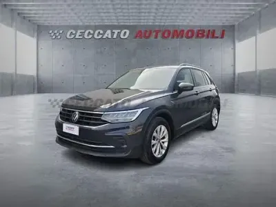 Usata VW Tiguan Life 150 CV (110 kW) 2023 Grigio SUV