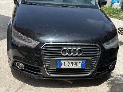 usata Audi A1 1.6 tdi Attraction 105cv