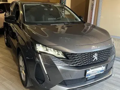 Begagnad Peugeot 3008 Active 131 HK (96 kW) 2022 Grå SUV