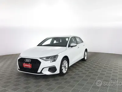 Usado Audi A3 Business 116 CV (85 kW) 2022 Blanco Berlina