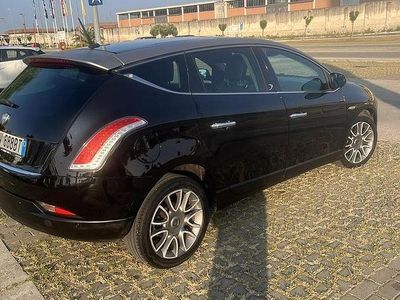 Usata Lancia Delta 120 CV (88 kW) 2008 Utilitaria