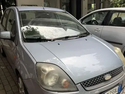 Usata Ford Fiesta 75 CV (55 kW) 2006 Utilitaria