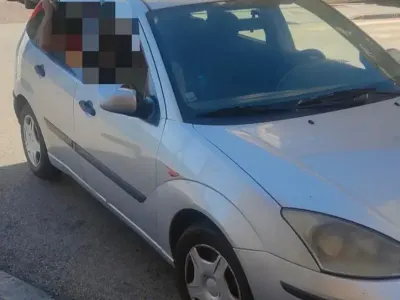 Usata Ford Focus 100 CV (73 kW) 2002 Grigio Berlina