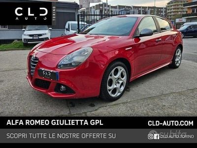 Usata Alfa Romeo Giulietta 120 CV (88 kW) 2015 Rosso Utilitaria