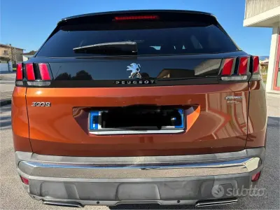 Usata Peugeot 3008 165 CV (121 kW) 2018 Marrone SUV