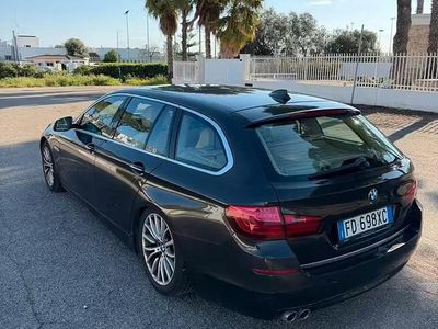 Usata BMW 520 Luxury Line 190 CV (139 kW) 2016 Marrone Station wagon