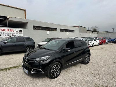 Usata Renault Captur 90 CV (66 kW) 2015 Nero SUV