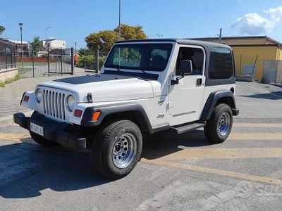 Usata Jeep Wrangler 177 CV (130 kW) 1999 Bianco SUV