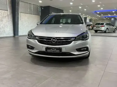 Usata Opel Astra Innovation 136 CV (100 kW) 2017 Argento Station wagon