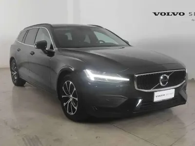 Usata Volvo V60 Business Edition 197 CV (144 kW) 2021 Nero Station wagon