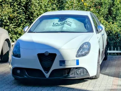 Usata Alfa Romeo Giulietta Quadrifoglio Verde 170 CV (125 kW) 2013 Bianco Utilitaria