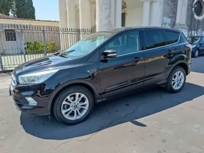 Usata Ford Kuga S 120 CV (88 kW) 2019 Nero SUV