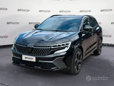 Käytetty Renault Austral Techno Esprit Alpine 200 HP (147 kW) 2024 Musta Katumaasturi