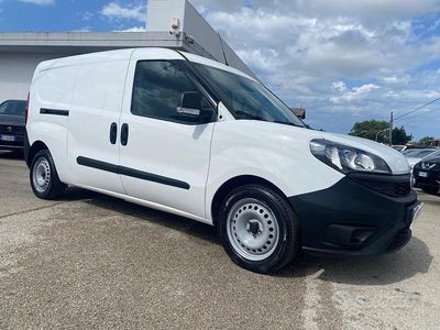 Usata Fiat Doblò S 105 CV (77 kW) 2021 Bianco Monovolume