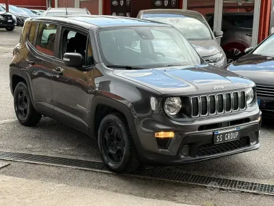 Usata Jeep Renegade Sport 120 CV (88 kW) 2019 Grigio SUV