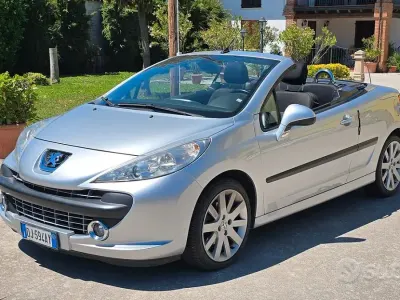 Usata Peugeot 207 CC 150 CV (110 kW) 2007 Grigio Cabrio