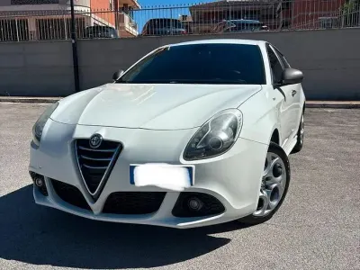 Usata Alfa Romeo Giulietta 109 CV (80 kW) 2017 Bianco Utilitaria