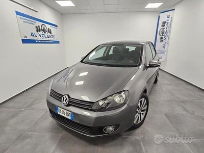 Usata VW Golf VI Comfortline 102 CV (75 kW) 2009 Grigio Utilitaria