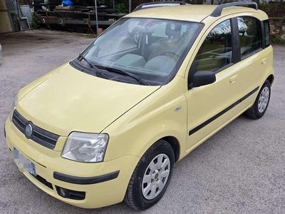 Usata Fiat Panda Dynamic 60 CV (44 kW) 2005 Giallo Utilitaria