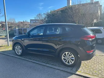 Usata Hyundai Tucson Comfort 116 CV (85 kW) 2018 Nero SUV
