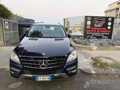 Usata Mercedes ML250 204 CV (150 kW) 2014 Blu SUV