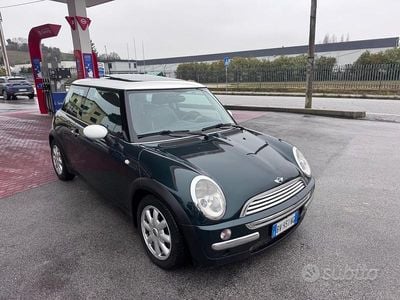 Begagnad Mini Cooper 116 HK (85 kW) 2003 Grön Halvkombi