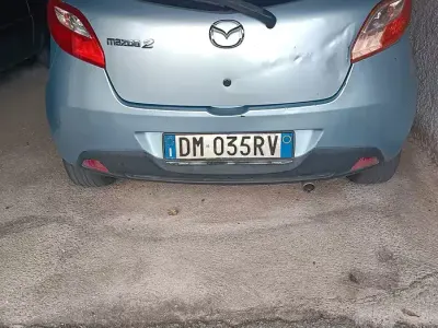 Usata Mazda 2 75 CV (55 kW) 2007 Bluazzurro Utilitaria