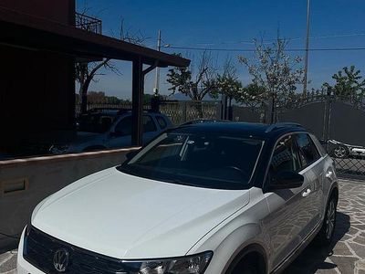 Usata VW T-Roc Style 116 CV (85 kW) 2019 Bianco SUV