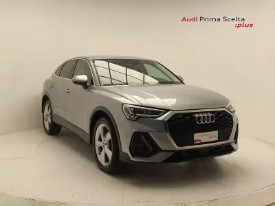 Usata Audi Q3 Sportback Business Plus 150 CV (110 kW) 2023 Argento floret metallizzato SUV