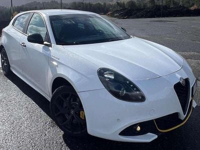Usata Alfa Romeo Giulietta Veloce 170 CV (125 kW) 2019 Bianco Utilitaria