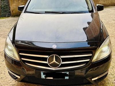 Usata Mercedes B180 116 CV (85 kW) 2015 Nero Monovolume
